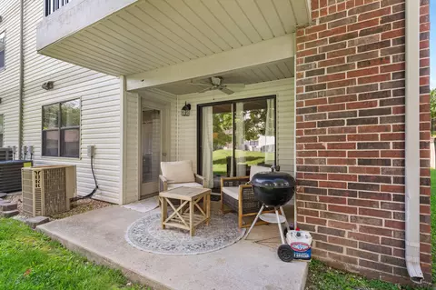 Exterior - 123 Bunker Ridge Dr #1, Branson, MO 65616 photo 4 of 5