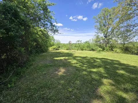 Exterior - 14008 Airport Rd, Cabool, MO 65689 photo 11 of 13