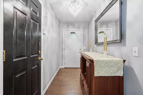 Entry Way - 129 Lancashire Dr, Branson, MO 65616 photo 1 of 2