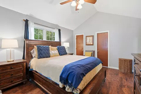 Bedroom - 129 Lancashire Dr, Branson, MO 65616 photo 2 of 7