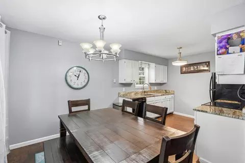 Dining - 129 Lancashire Dr, Branson, MO 65616 photo 3 of 4
