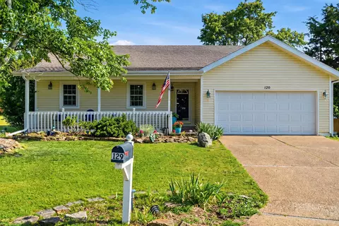 Exterior - 129 Lancashire Dr, Branson, MO 65616 photo 3 of 20
