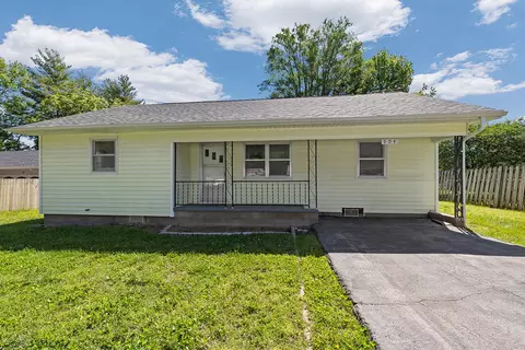 904 N Claud Ave, Bolivar, MO 65613