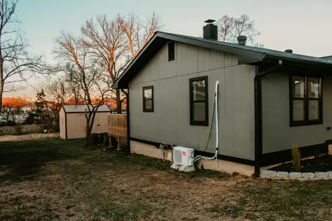 Exterior - 502 Bunch Ave, Ava, MO 65608 photo 14 of 30