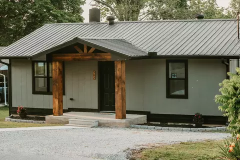 Exterior - 502 Bunch Ave, Ava, MO 65608 photo 3 of 30