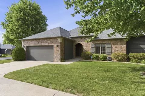 1750 W Bennett St UNIT 4A, Springfield, MO 65807