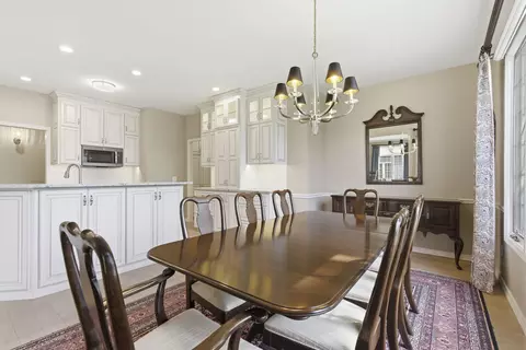Dining - 1750 W Bennett St UNIT 4A, Springfield, MO 65807 photo 3 of 3