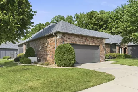 Exterior - 1750 W Bennett St UNIT 4A, Springfield, MO 65807 photo 3 of 9