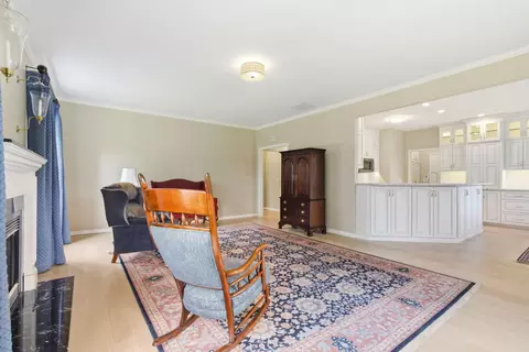 Living - 1750 W Bennett St UNIT 4A, Springfield, MO 65807 photo 2 of 3