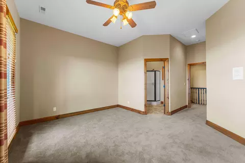 Bedroom - 112 Grand Rdg, Branson, MO 65616 photo 10 of 11