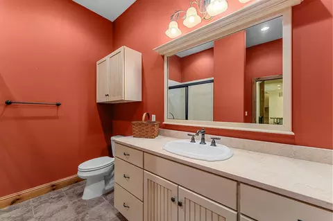Bath - 112 Grand Rdg, Branson, MO 65616 photo 4 of 6
