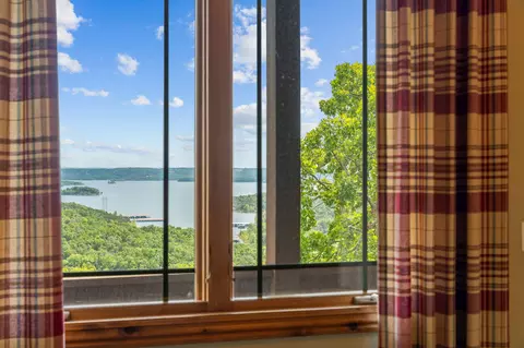 View/Area - 112 Grand Rdg, Branson, MO 65616 photo 3 of 7