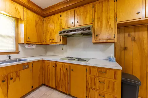 Kitchen - 838 Chestnut St, Thayer, MO 65791 photo 2 of 3