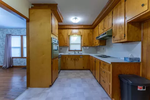 Kitchen - 838 Chestnut St, Thayer, MO 65791 photo 1 of 3
