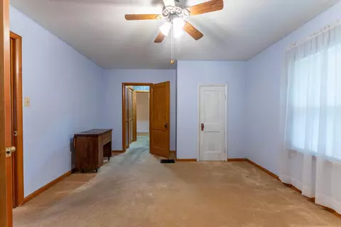 Bedroom - 838 Chestnut St, Thayer, MO 65791 photo 2 of 5