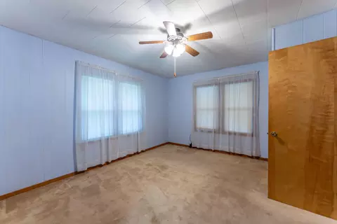 Bedroom - 838 Chestnut St, Thayer, MO 65791 photo 3 of 5