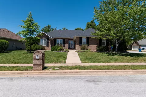 1343 W Berkshire Ave, Nixa, MO 65714
