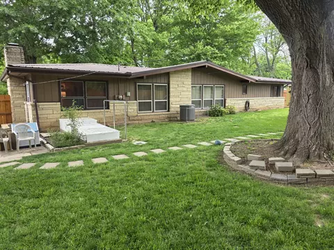 Exterior - 1405 Sheilah Ln, Monett, MO 65708 photo 4 of 15