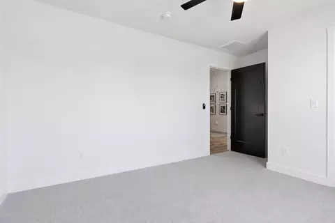 Bedroom - 1365 W Gaslight Dr, Springfield, MO 65810 photo 6 of 13