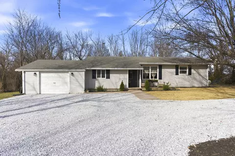 1343 W Tracker Rd, Nixa, MO 65714