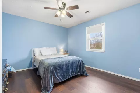 Bedroom - 719 E Westchester Ct, Springfield, MO 65810 photo 2 of 2