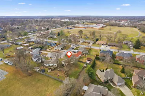 View/Area - 719 E Westchester Ct, Springfield, MO 65810 photo 4 of 6