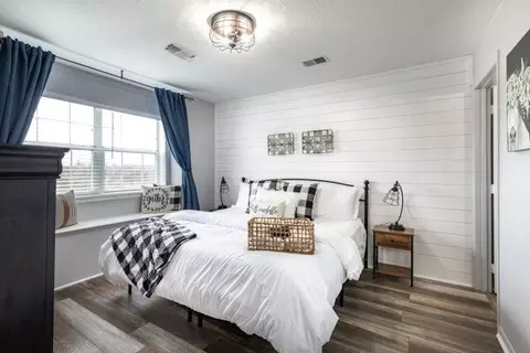 Bedroom - 525 Valley View Rd #301, Branson, MO 65616 photo 1 of 6