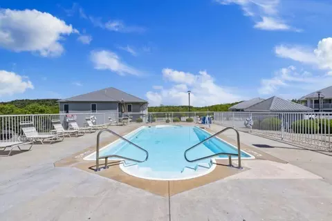 Exterior - 525 Valley View Rd #301, Branson, MO 65616 photo 9 of 13