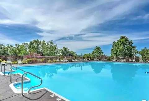 Exterior - 525 Valley View Rd #301, Branson, MO 65616 photo 5 of 13