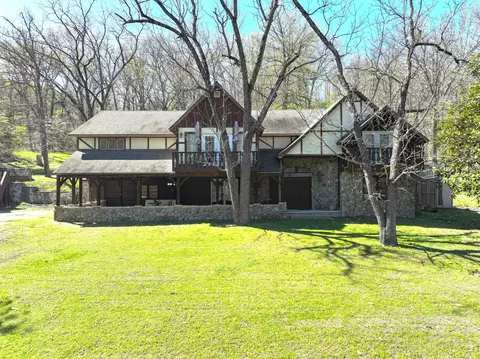 187 N Old Ozark Trl, Noel, MO 64854
