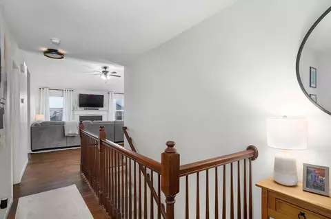 Entry Way - 2182 W Drake St, Springfield, MO 65810 photo 3 of 6