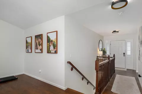 Entry Way - 2182 W Drake St, Springfield, MO 65810 photo 6 of 6