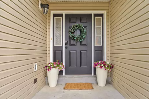 Entry Way - 2182 W Drake St, Springfield, MO 65810 photo 1 of 6