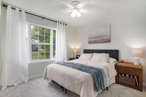 Bedroom - 2182 W Drake St, Springfield, MO 65810 photo 3 of 3