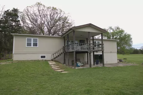 25255 County Road 213, Flemington, MO 65650