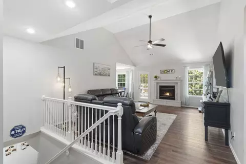 2122 W Melbourne Ct, Springfield, MO 65810 photo 3