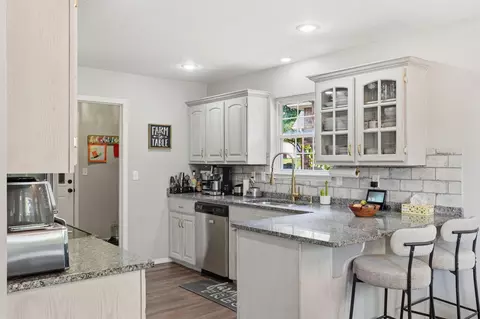 2122 W Melbourne Ct, Springfield, MO 65810 photo 6
