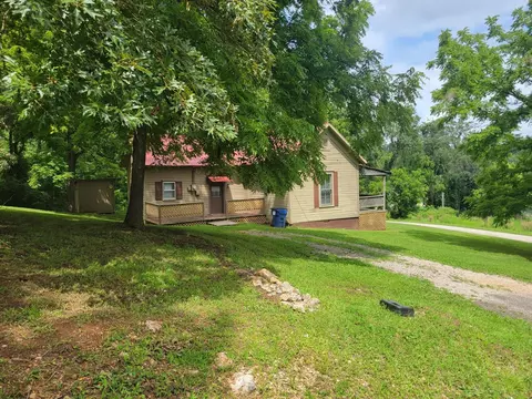 1210 Walker Ave, Mammoth Spring, AR 72554 photo 3