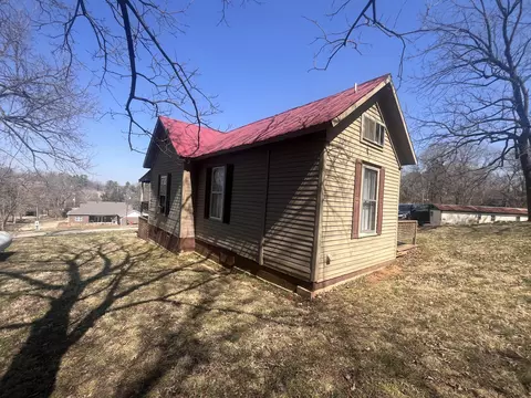 1210 Walker Ave, Mammoth Spring, AR 72554 photo 4