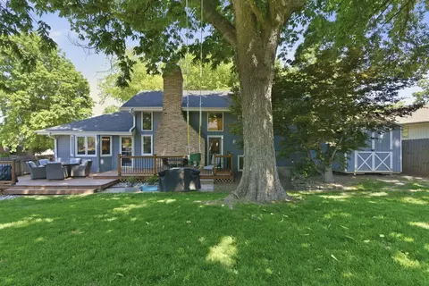Exterior - 3407 S Valley View Ave, Springfield, MO 65804 photo 6 of 7