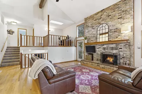 Living - 3407 S Valley View Ave, Springfield, MO 65804 photo 3 of 5