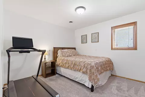 Bedroom - 3407 S Valley View Ave, Springfield, MO 65804 photo 4 of 4