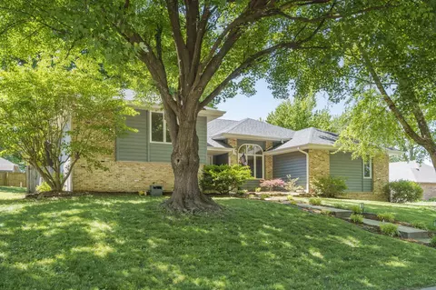 Exterior - 3407 S Valley View Ave, Springfield, MO 65804 photo 2 of 7