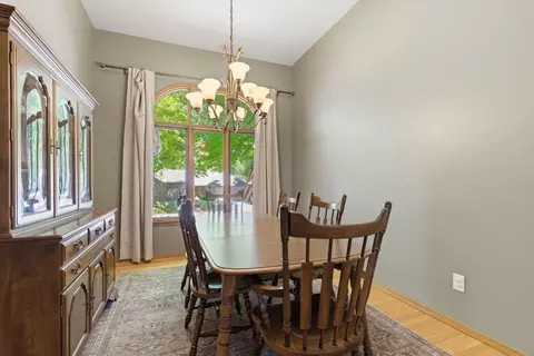 Dining - 3407 S Valley View Ave, Springfield, MO 65804 photo 1 of 2