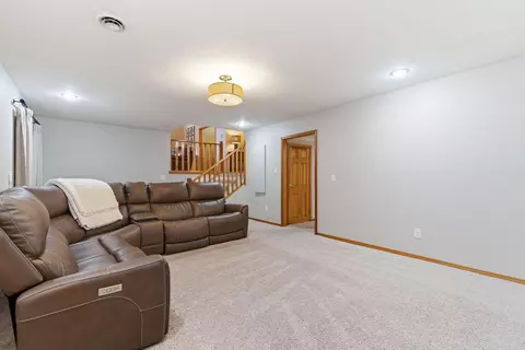 Living - 3407 S Valley View Ave, Springfield, MO 65804 photo 5 of 5