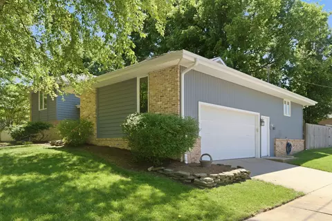 Exterior - 3407 S Valley View Ave, Springfield, MO 65804 photo 3 of 7