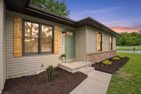501 S Sunrise St, Strafford, MO 65757