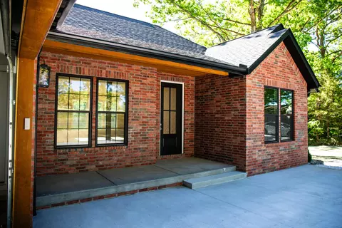 630 Rochester Rd, Sparta, MO 65753 photo 2