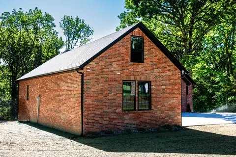 630 Rochester Rd, Sparta, MO 65753 photo 4