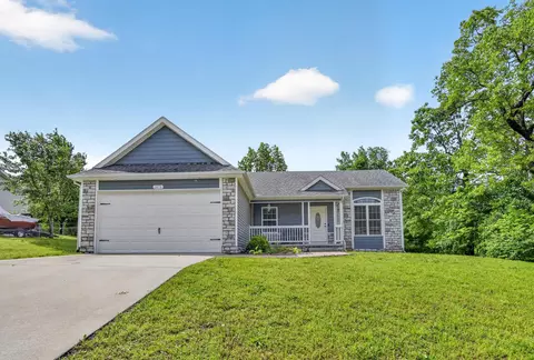 1874 W Elm Dr, Joplin, MO 64801